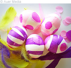 Pääsiäisaskartelu - koristele pääsiäismunat silkkipaperilla, ohjeet ja kuvia