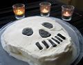 Halloween-kakku - Pääkallon muotoinen kakku Halloween-juhliin tai kauhusynttäreille
