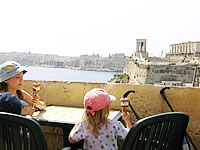 Valletta, nkalapaikka, lapset jtelll